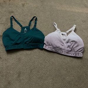 Breastfeeding, pumping bra